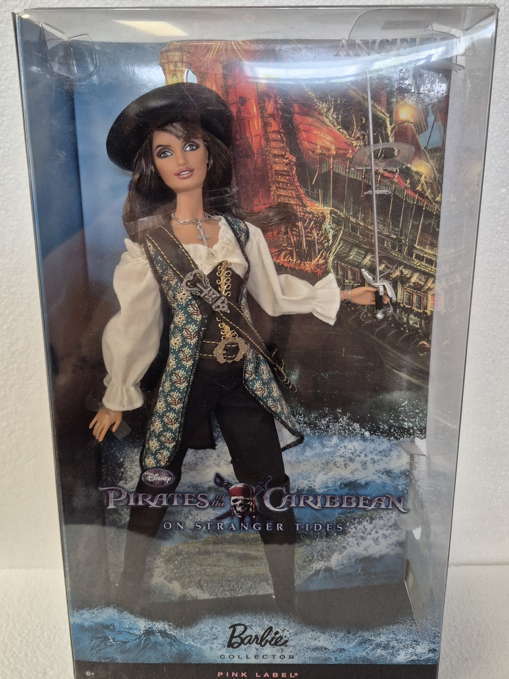 Barbie Mattel 2010  Pirate of the Caribbean Angelica. Collectable